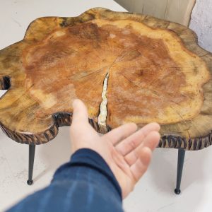Rustic table round, Dark Wood Coffee Table,Wood Slab Coffee Table, Live Edge Coffee Table, Rustic Wood Slab Coffee Table