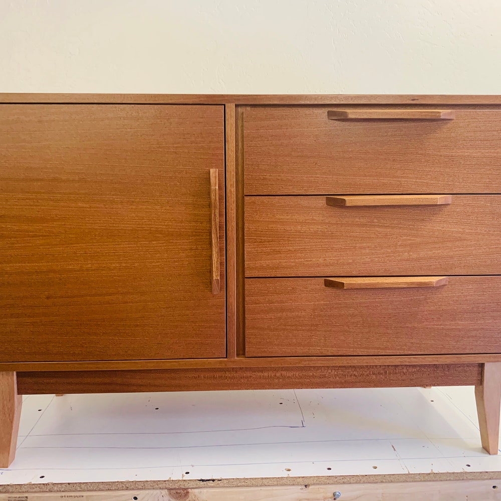 48" Bespoke Bathroom Vanity Cabinet - Left Offset Single Sink, 1 Door, 3 Drawers - For New Home Build or Remodel - Image 3