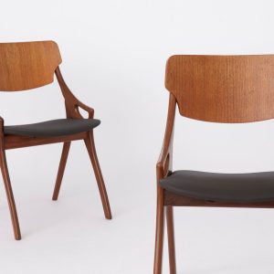 Stunning Pair of Arne Hovmand-Olsen Teak Dining Chairs – Mid-Century Design, Reupholstered in Black Skai