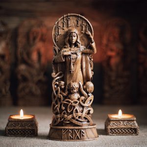 Frigg statue, Friga, Frigga, norse gods, wood carving altar heathen asatru viking god and goddes sculpture wooden scandinavian pantheon