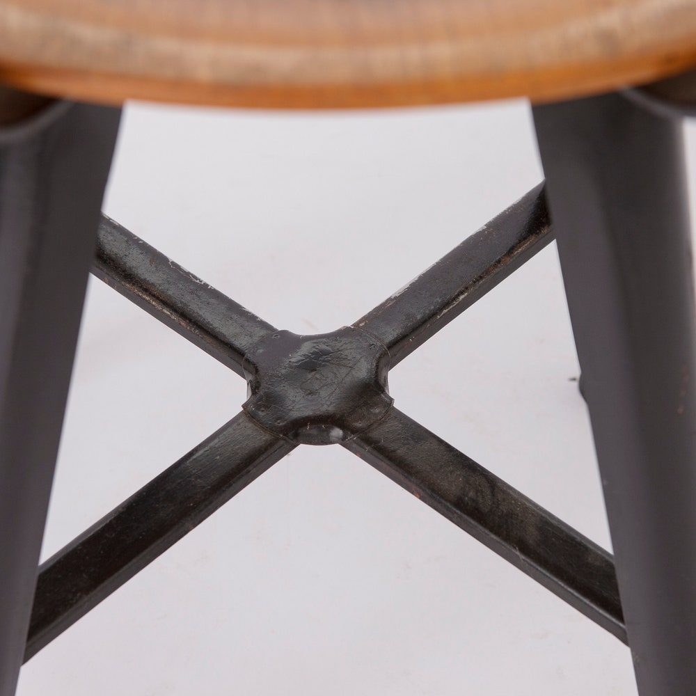 1 of 3 Vintage Industrial Chairs from the 1950s – Sturdy Beech & Metal Design, Timeless Factory Aesthetic - Image 6