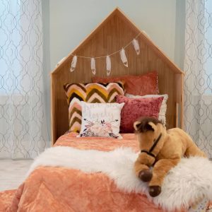 Kai- House Bed, Kinderbett, House Headboard Floor Bed for Montessori and Kindergarten Kids, Kids Room Set up