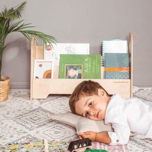Montessori bookcase by Woodandhearts, Wooden bookshelf for toddler, Floor bookshelf for modern kids, Front facing bookshelf