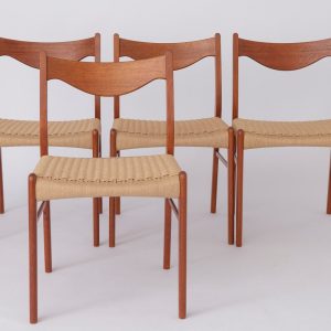 Set of 4 Danish Teak Chairs by Arne Wahl Iversen (1960s) – Classic Mid-Century Design, Fully Restored