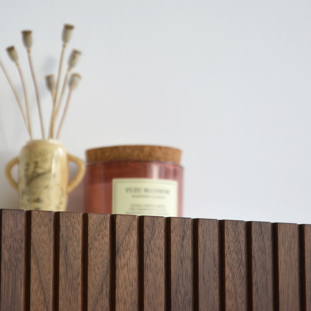 Minimalist fluted nightstand with walnut drawer - Image 8