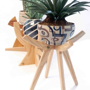 Ceramic pot holder Hanging planter Tall plant stand Wooden plant stand Cactus planter Wedding gift Garden decor Planter stand Plant shelf