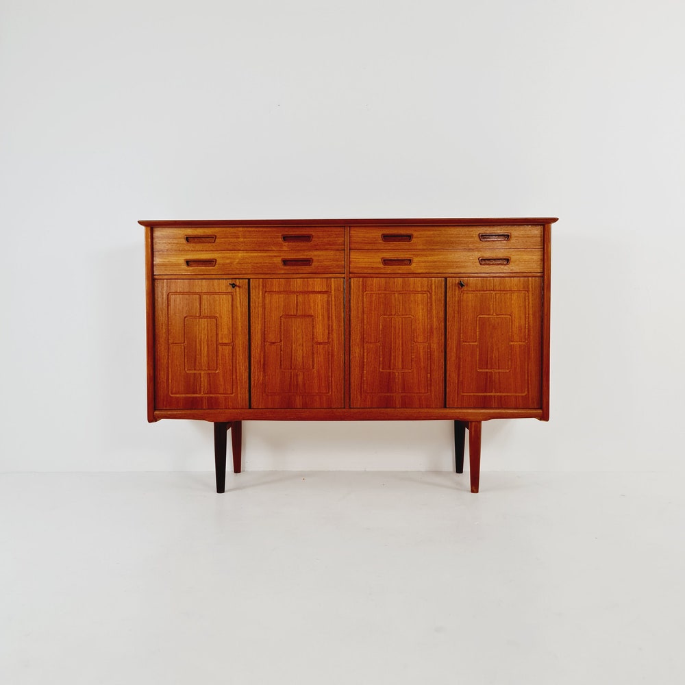 Mid-Century Modern Norwegian highboard, Sideboard for Sörheim MöbelFabrik Nesttun, 1960s