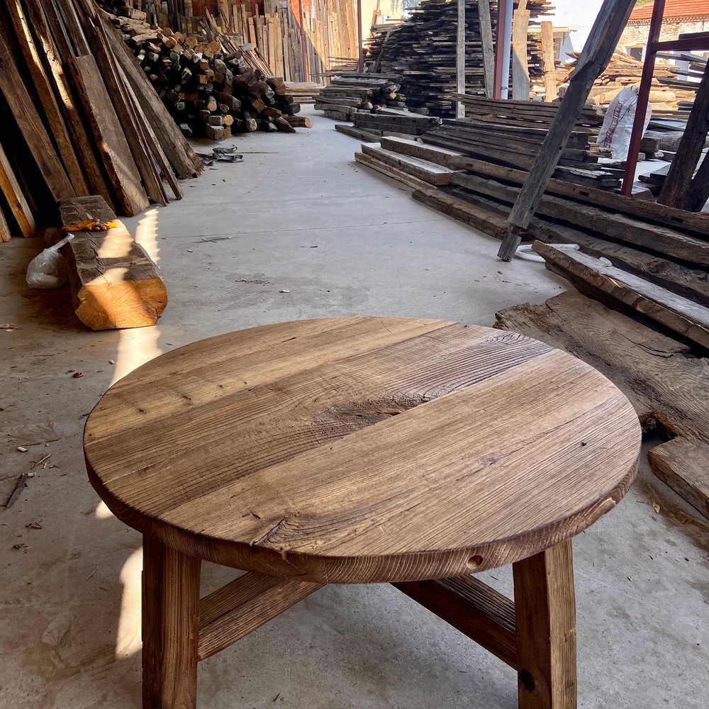 Round Rustic Coffee Table Reclaimed Wood, Farmhouse Coffee Table Living Room, Reclaimed BarnWood Furniture Table Round - Image 5
