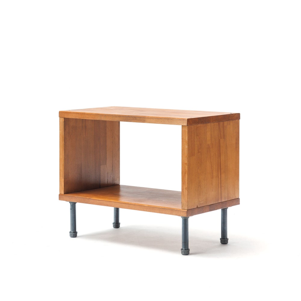 Industrial end table, reclaimed wood table,rustic end table, rustic night stand, pipe and wood end table, farmhouse table - Image 9