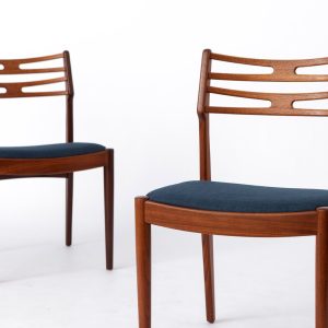Pair of Vintage Teak Chairs by Johannes Andersen for Vamo (1960s) – Model 101, Restored & Reupholstered
