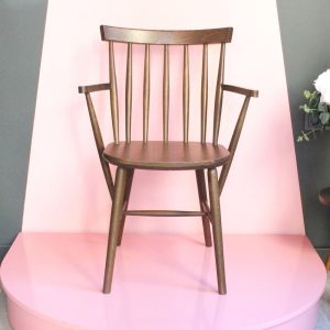 Vintage Windsor Style Dining Chair, Rustic Solid Wood arm chair, MCM Chair, Scandinavian Design, farmhouse furniture. Retro Chair, 80s 70s