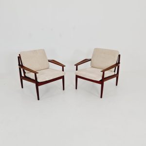 Mid century easy lounge chairs by Arne Vodder For Glostrup teak & brass, 1960s, Set of 2