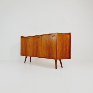Rare Scandinavian Vintage Teak Sideboard left Corner-fit, 1960s