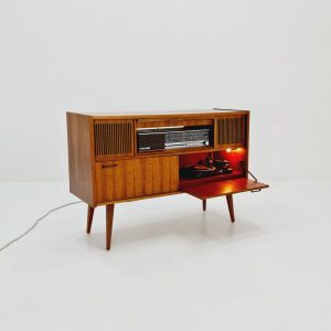 Mid Century Modern Scandinavian teak sidboard record player, radio by Göteborg, 1960s