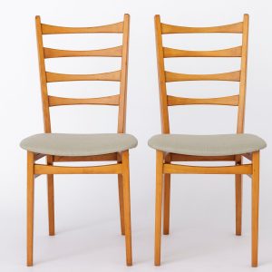 Pair of Vintage 1960s Dining Chairs – Refurbished Beech Wood Frames, Comfortable Reupholstered Seats, Timeless Design