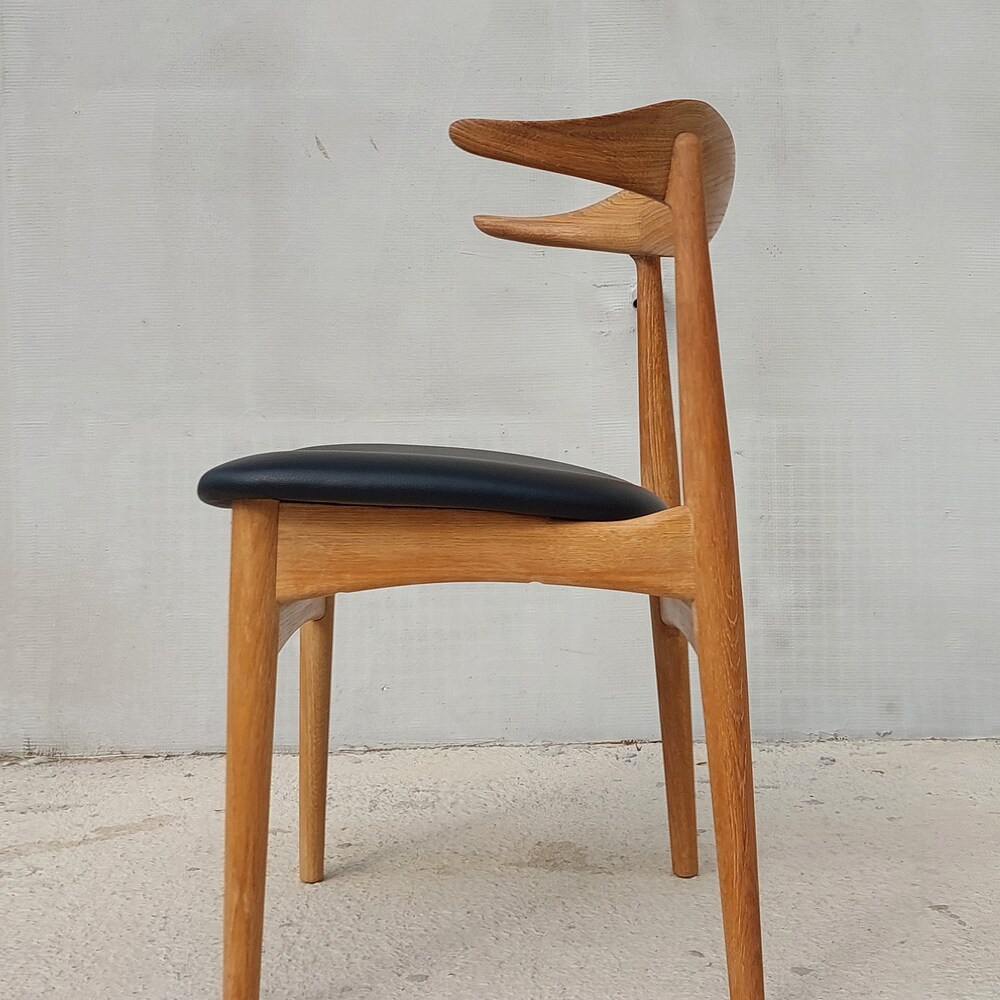 Cow Horn Chair / Cow Horn / Designer Chair / Danish Furniture Design / Danish / Solid Oak / Black Prescott Leather / Knud Færch / 1969's
