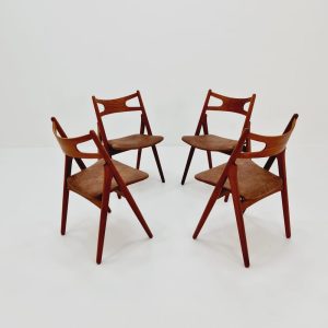 Danish teak with leather seats dining chairs by Hans Wegner for Carl Hansen & Son, 1960s, set of 4
