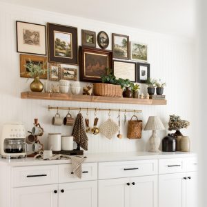 Kitchen Floating Shelves, Rustic Shelving, FREE SHIPPING, Wood Shelves, Rustic / Farmhouse , ANY Finish / Dimension