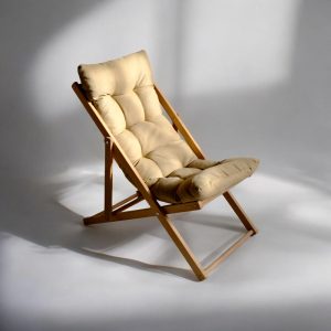 Elegant Wooden Garden Chair - Stylish Pool Lounger, Comfortable Patio Sun Lounger & Deck Chair, Balcony Chair, Foldable Chair with Cushion