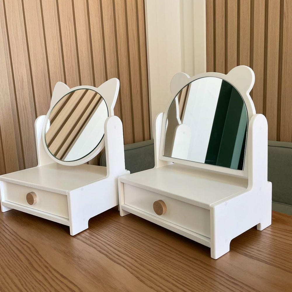 Children's Vanity Table with Mirror - Wooden Kids Makeup Desk, Cat or Bear-Shaped Mirror, Personalized Engraving, Perfect Gift for Girls