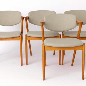 Set of 4 Kai Kristiansen Model 42 Chairs, 1960s – Oak & Light Green Upholstery