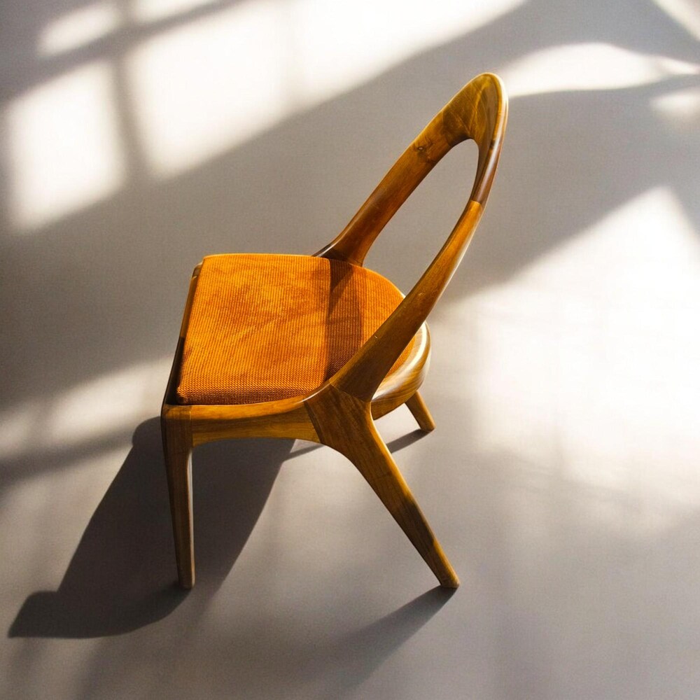 Wooden Dining Chair with Armrests, Modern Walnut Kitchen Table Chair, Comfortable Living Room Seating, Stylish Dining Room Furniture - Image 4