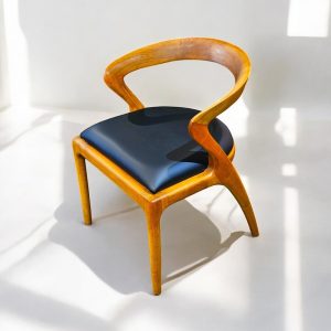 Wooden Dining Chair with Arms, Modern Walnut Kitchen & Living Room Chairs, Stylish Dining Room Seating, Comfortable Table Chairs