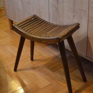 Sakura Handmade Wooden Stool – Minimalist Beech Wood, Curved Seat, Entryway or Bedroom Furniture, Small Rustic Accent Stool, Easy Assembly